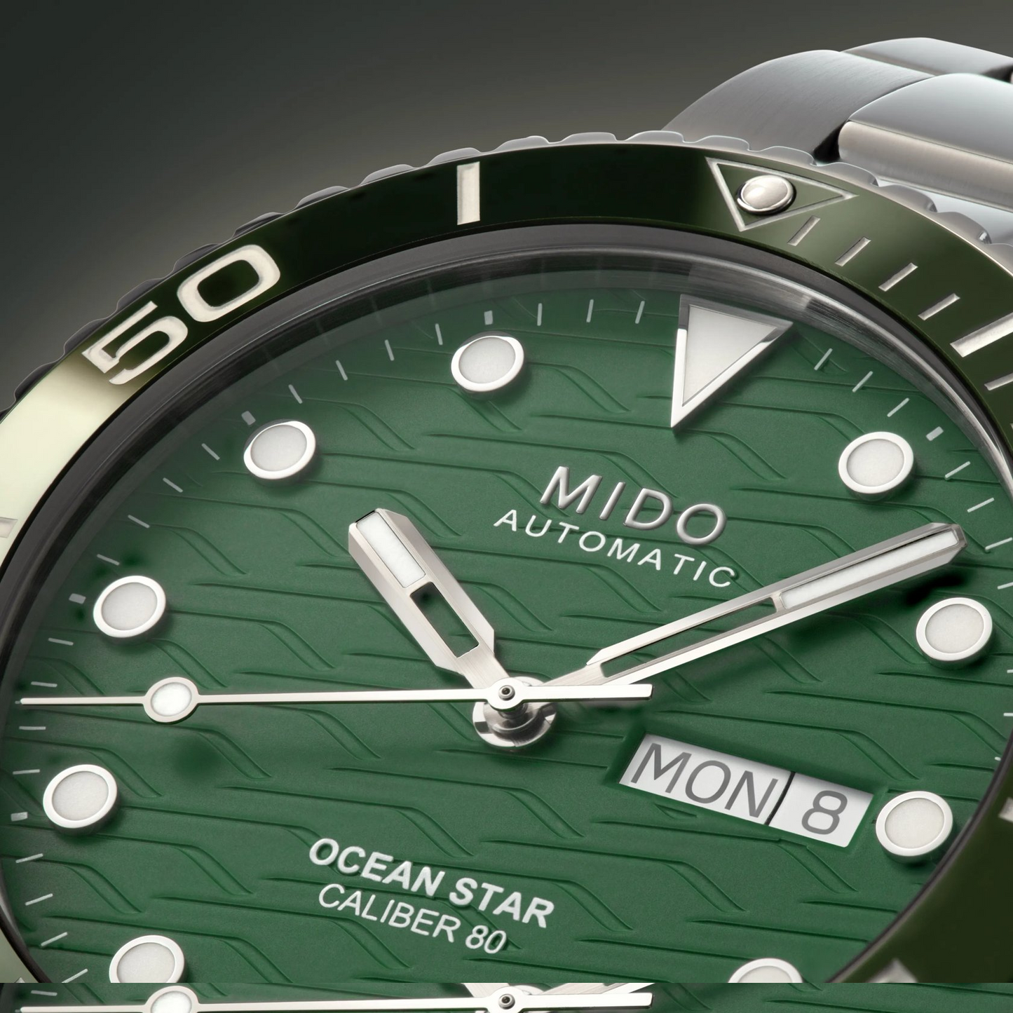 MIDO Ocean Star 200C 42.5mm M042.430.11.091.00 M0424301109100