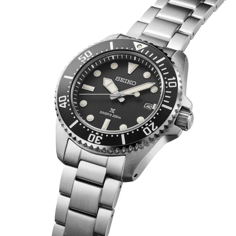 Seiko Prospex Solar Diver’s in Pure Black SNE597 SNE597P1
