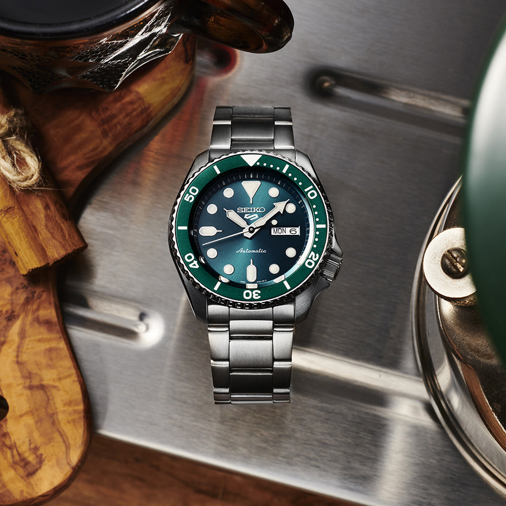 Seiko 5 Sports Automatic Watch Green Dial SRPD61 SRPD61K1