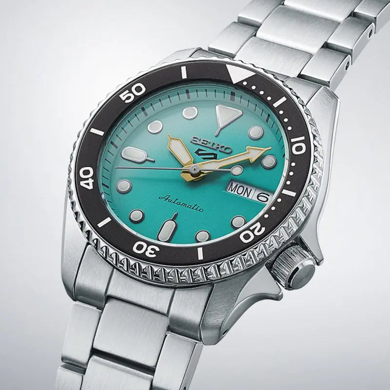 Seiko 5 Sports SKX ‘Midi’ Teal SRPK33K1 SRPK33