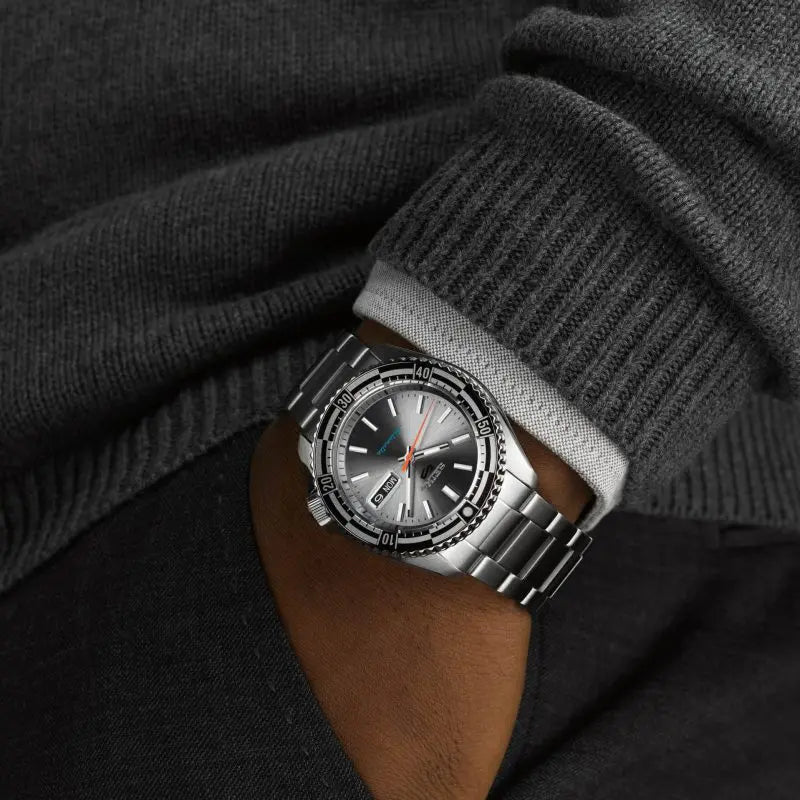 Seiko 5 Sports Retro Colour Collection ‘New Rally Diver’ SRPK09 SRPK09K1