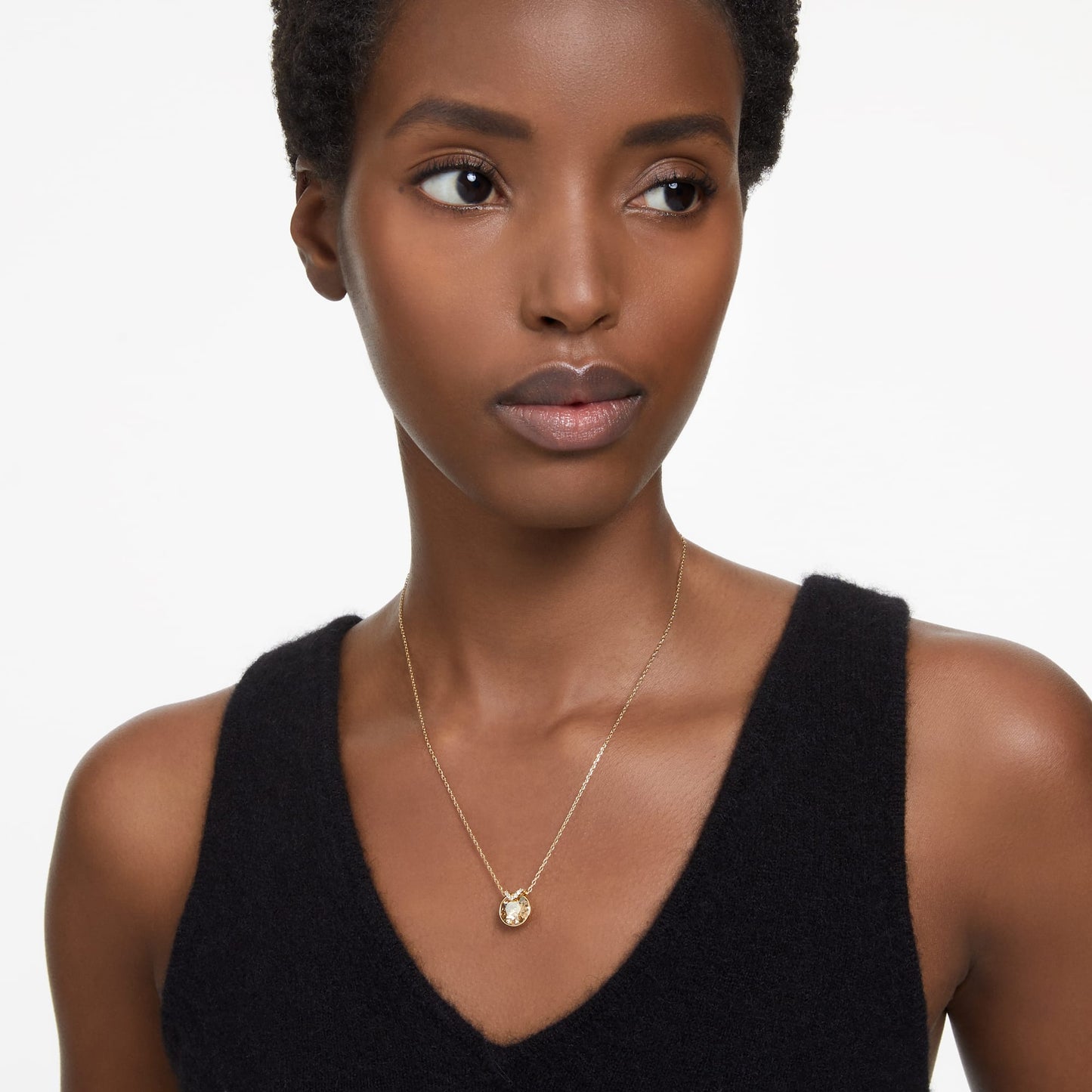 Bella V pendant Round cut, Gold tone, Gold-tone plated 5662091