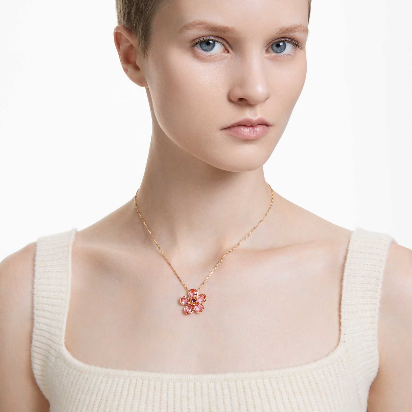 Idyllia pendant Flower, Small, Pink, Gold-tone plated 5657875