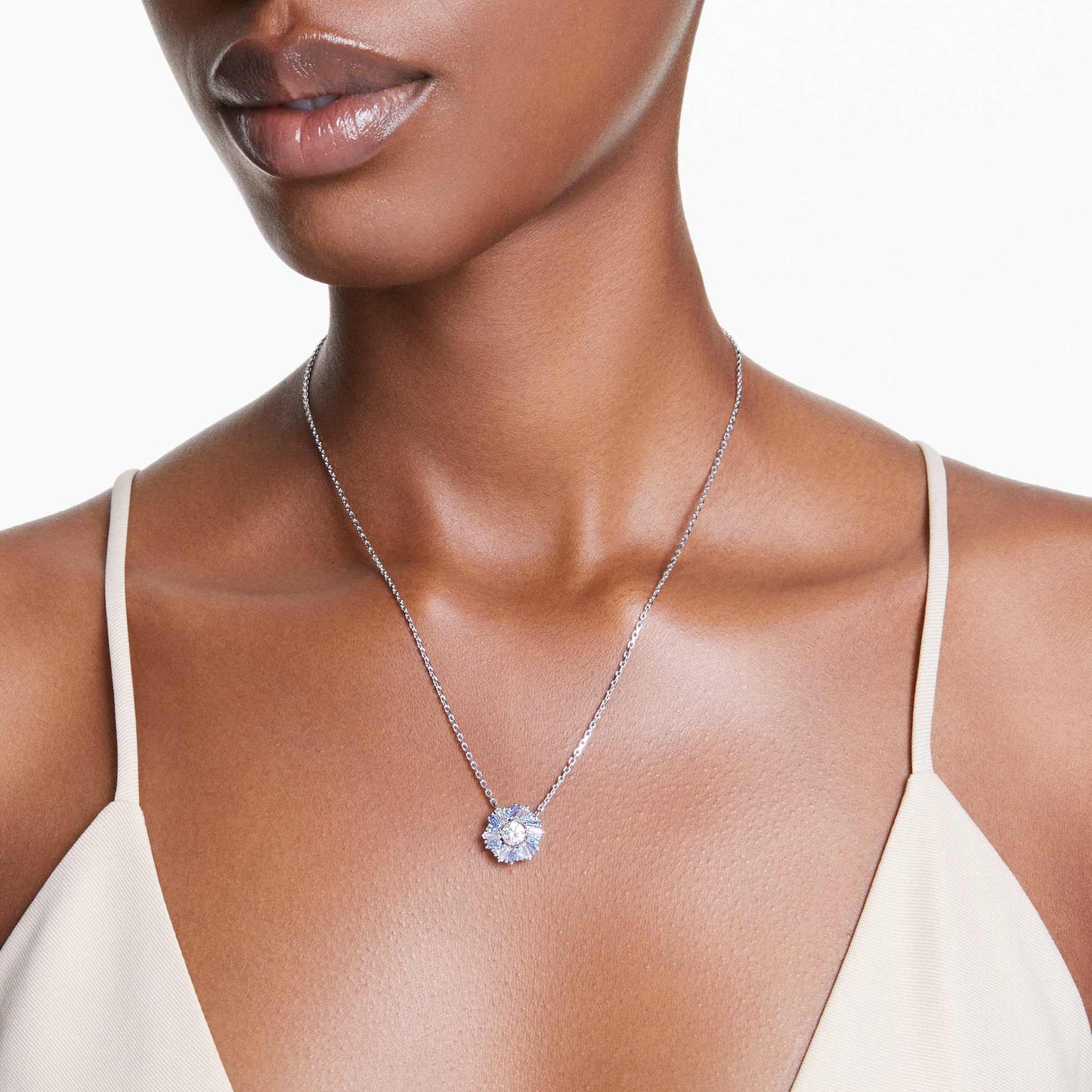 Idyllia pendant Mixed cuts, Flower, Blue, Rhodium plated 5680013