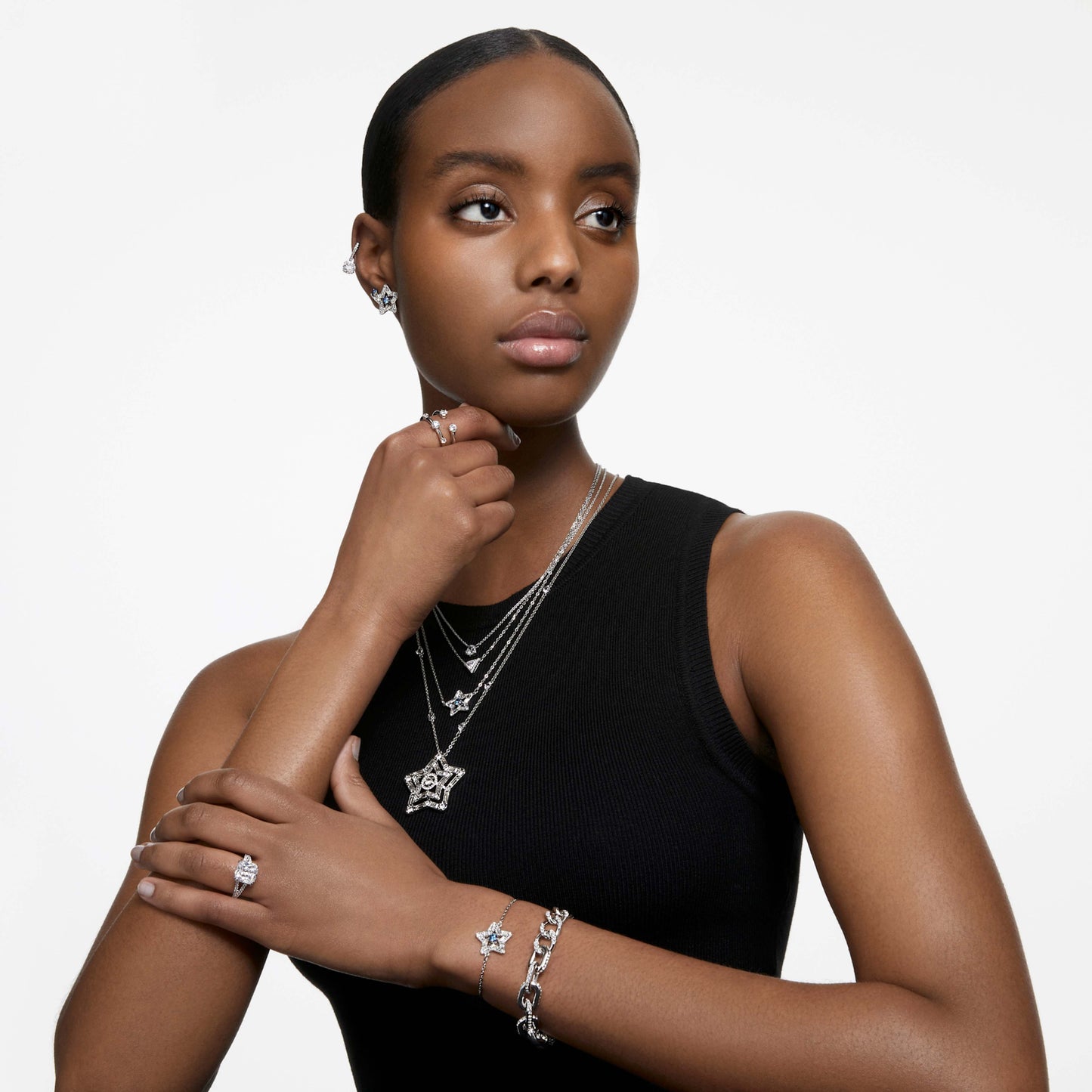 Swarovski 5628352 Millenia pendant Trilliant cut, White, Rhodium plated