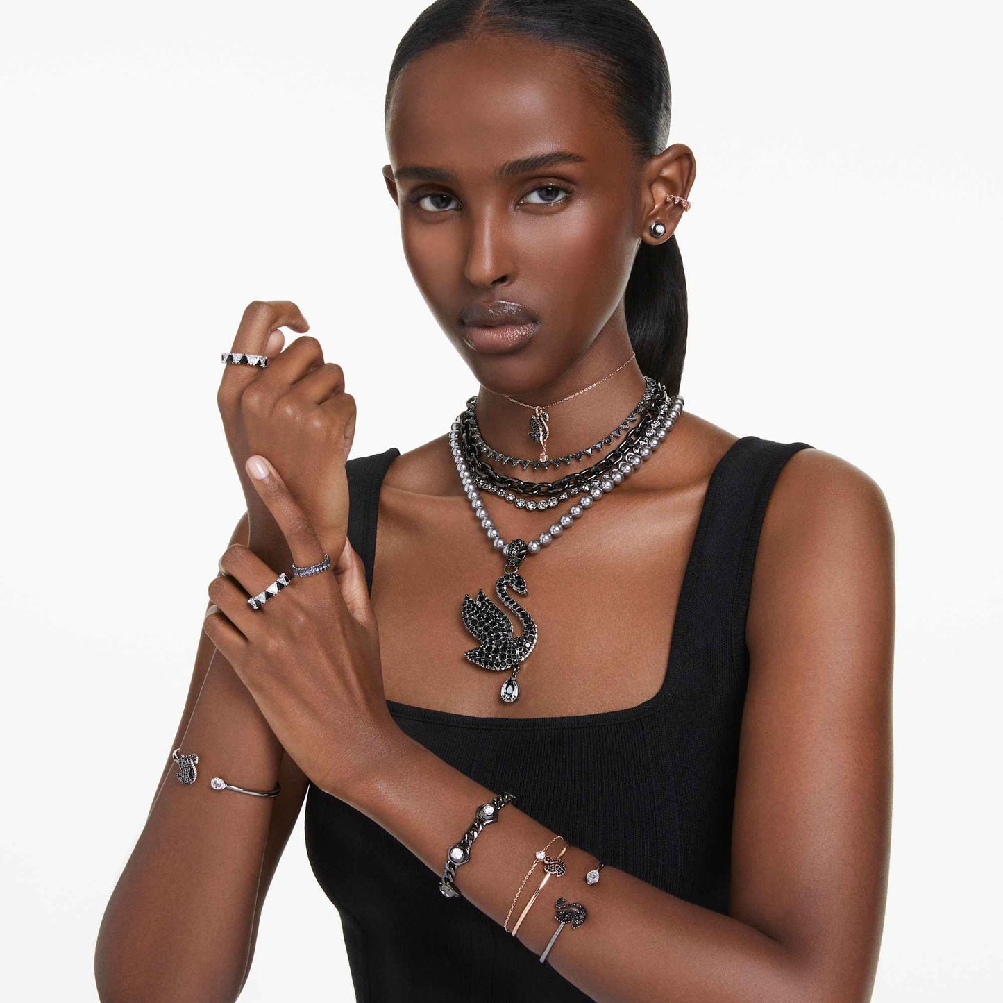 Swan pendant Swan, Black, Rose gold-tone plated 5678045