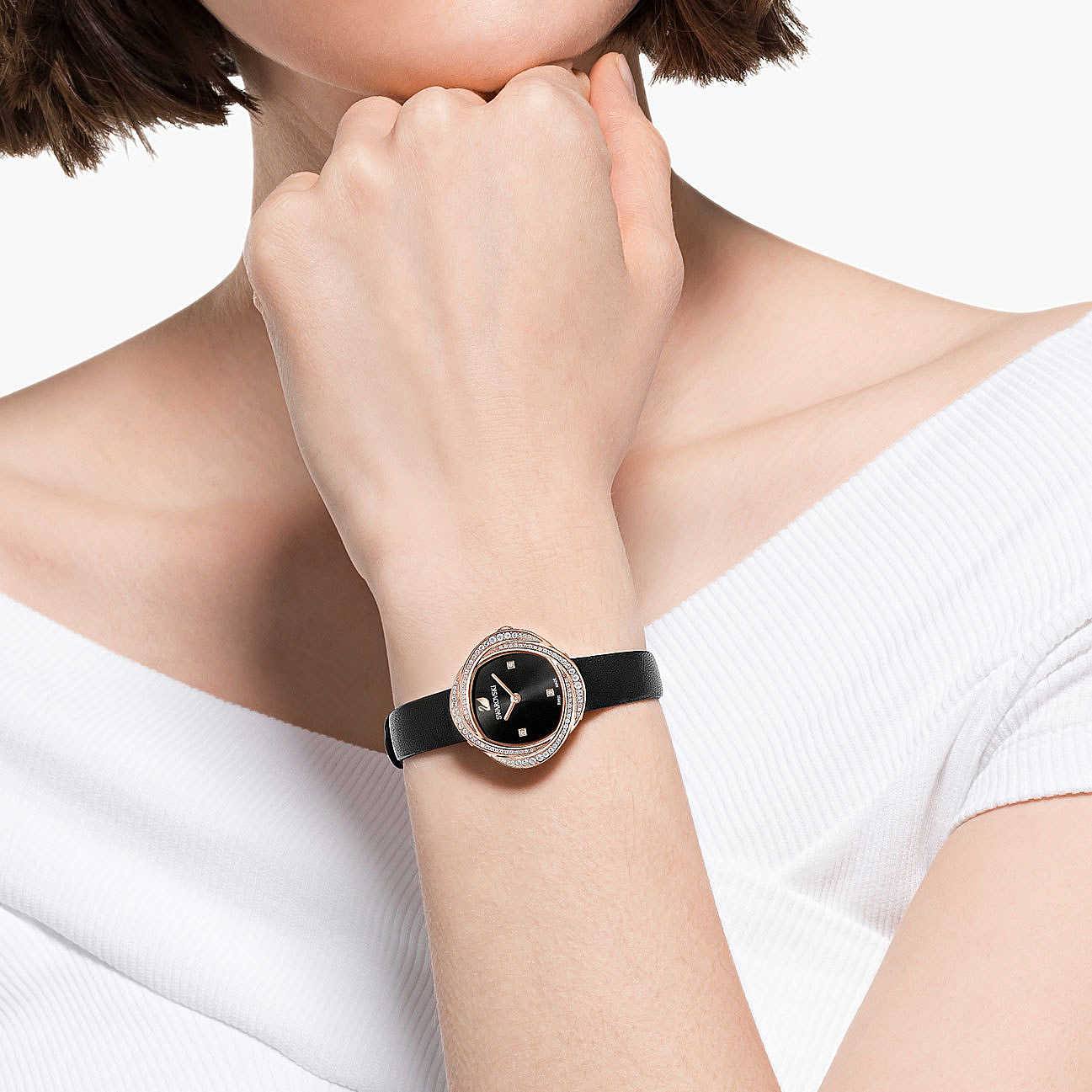 Swarovski Crystal Flower Black Dial Black Leather Strap Watch for Women - 5552421