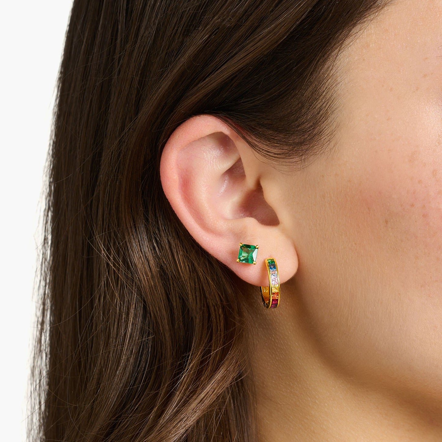Ear studs with green stone gold plated H2174-472-6