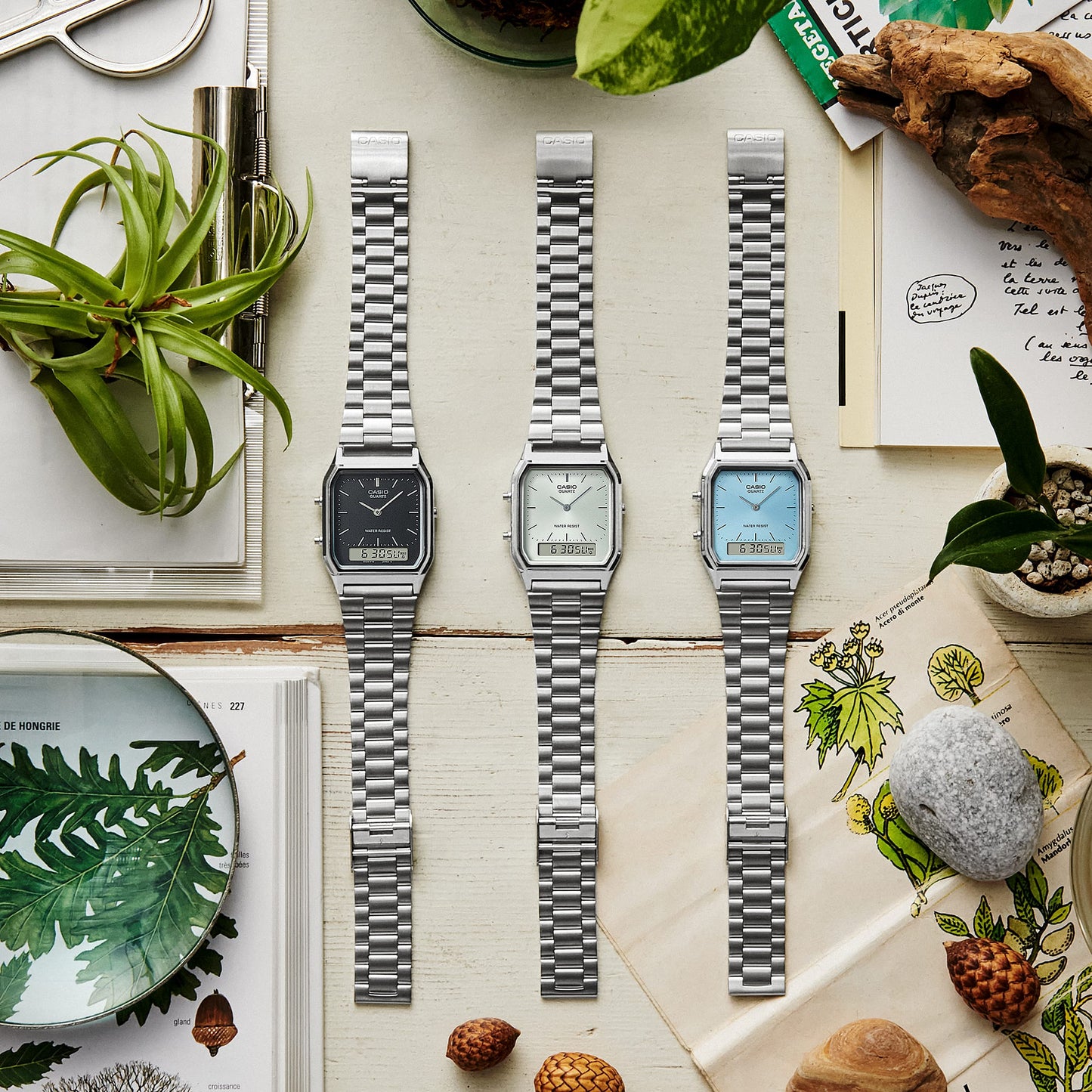 CASIO VINTAGE AQ230A-2A1 LIGHT BLUE DIAL AQ-230A-2A1MQY