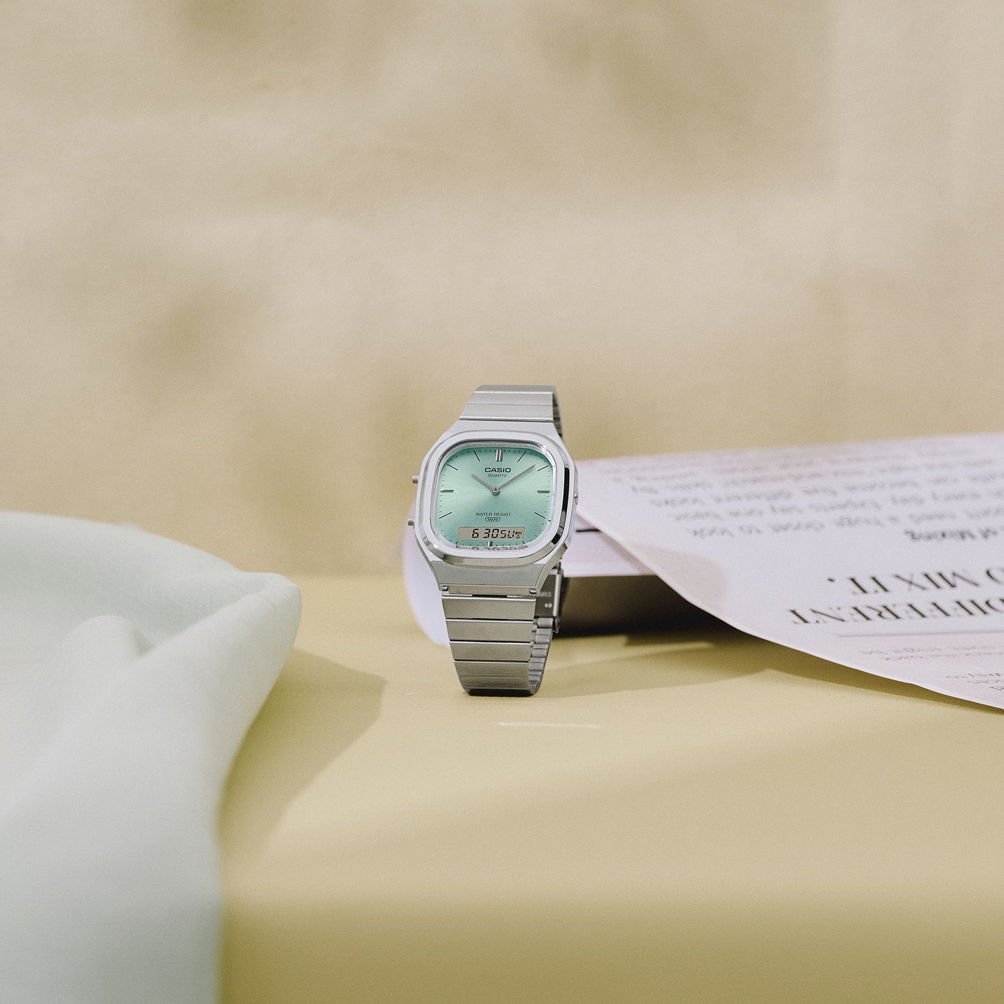 Casio Vintage AQ240E-2A Analog-Digital Watch AQ-240E-2A