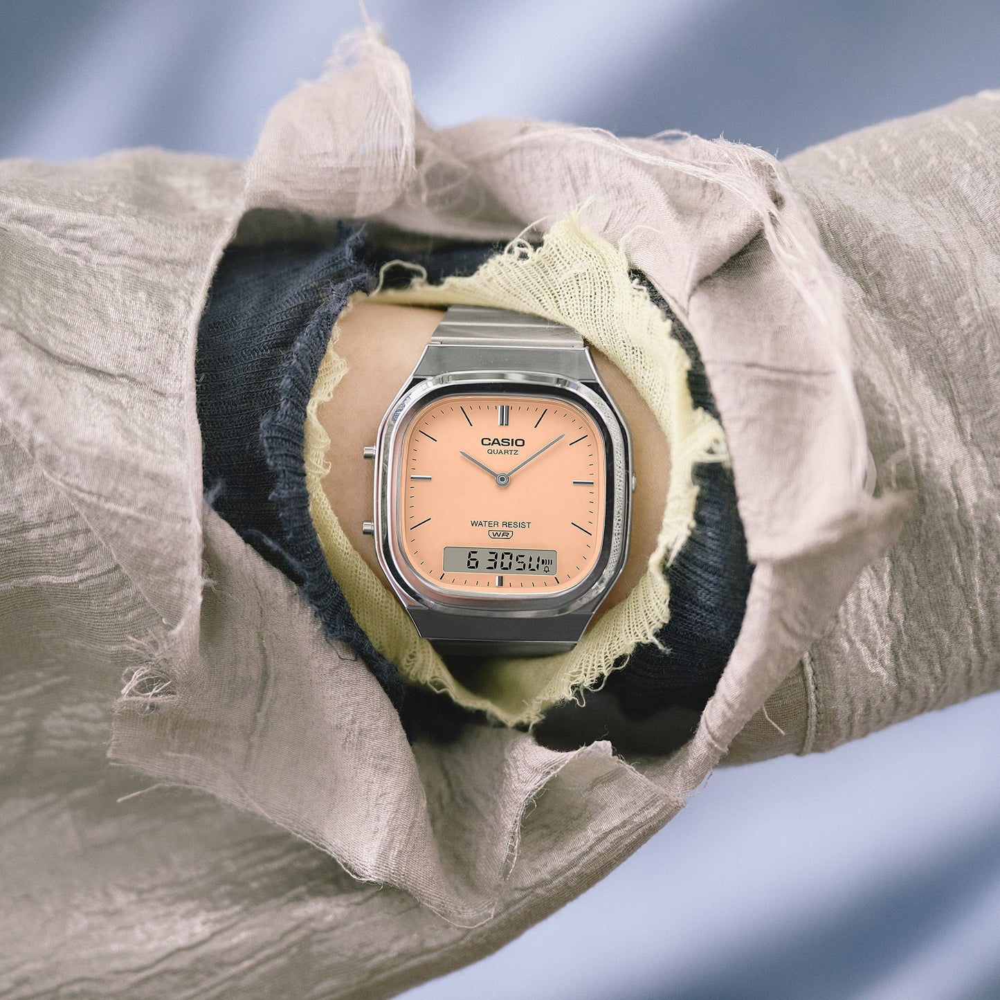 Casio Vintage Analog-Digital Watch Pink Dial AQ-240E-4A AQ240E-4A