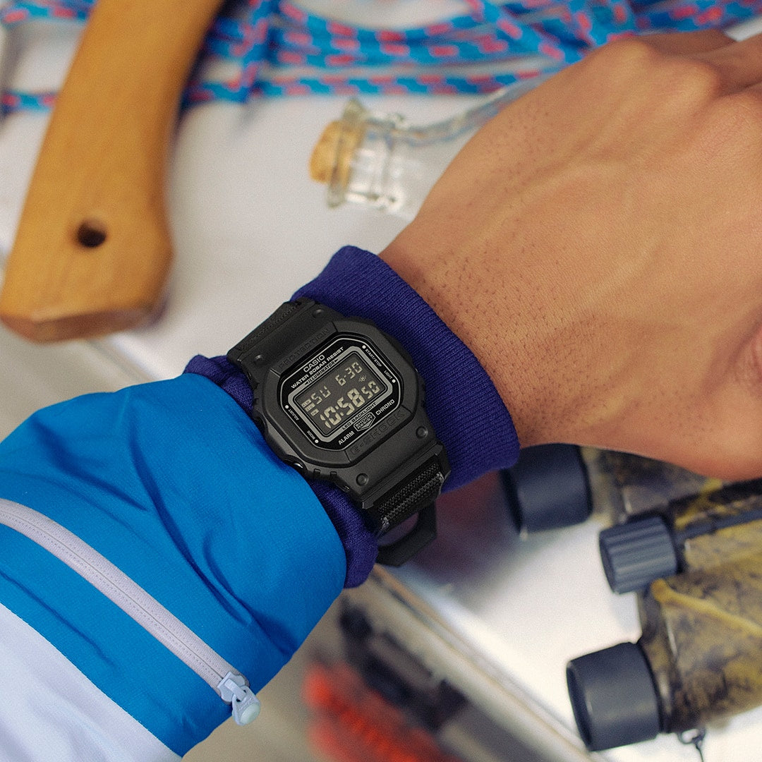 G-SHOCK DIGITAL 5600 SERIES DW-5600MNC-1 DW5600MNC-1