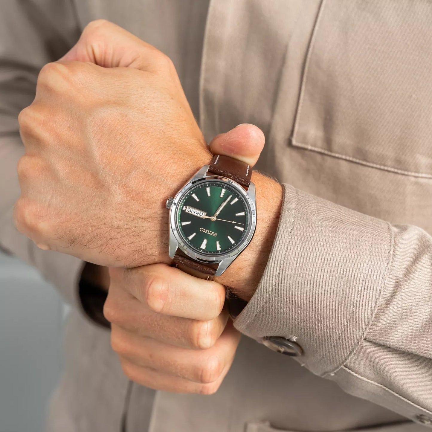 Seiko SUR449 Quartz Men’s Watch – Green Dial Leather Strap