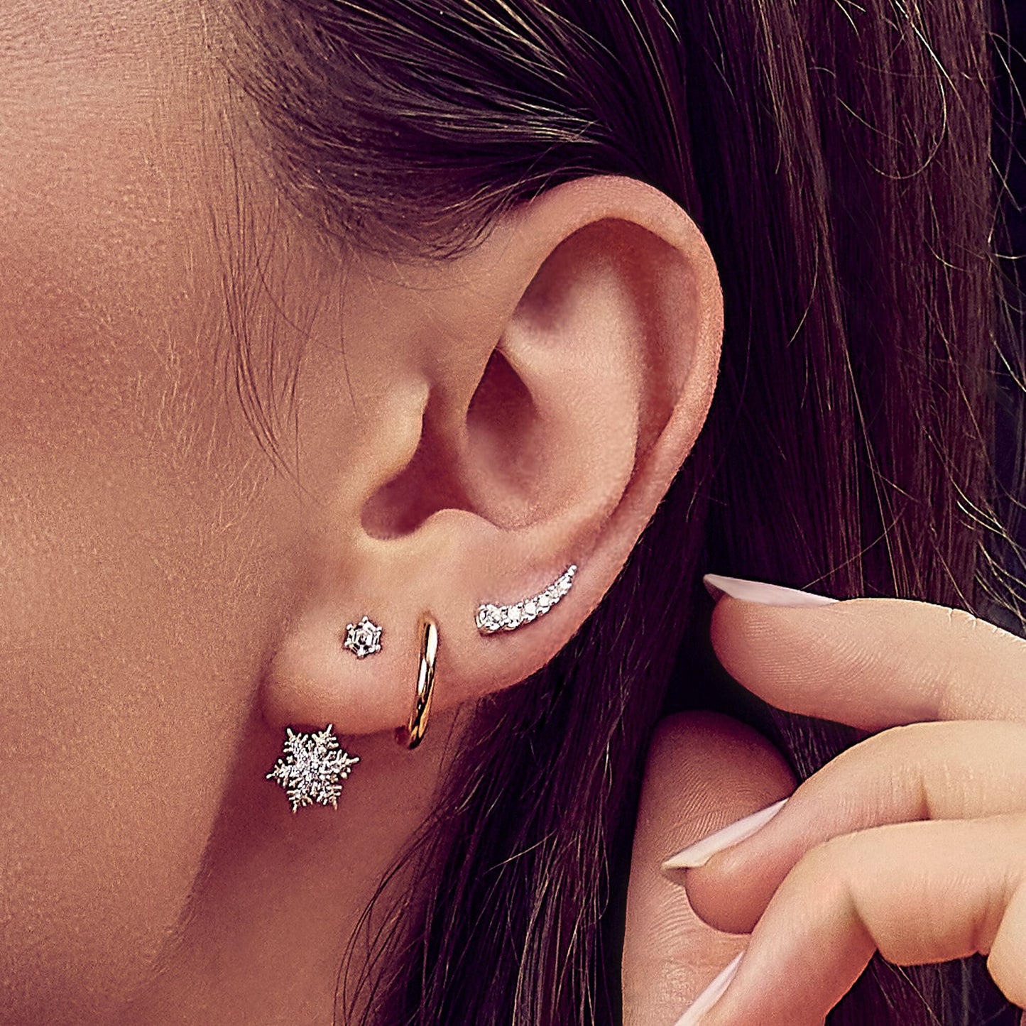 Single ear stud snowflake with white stones silver H2255-051-14